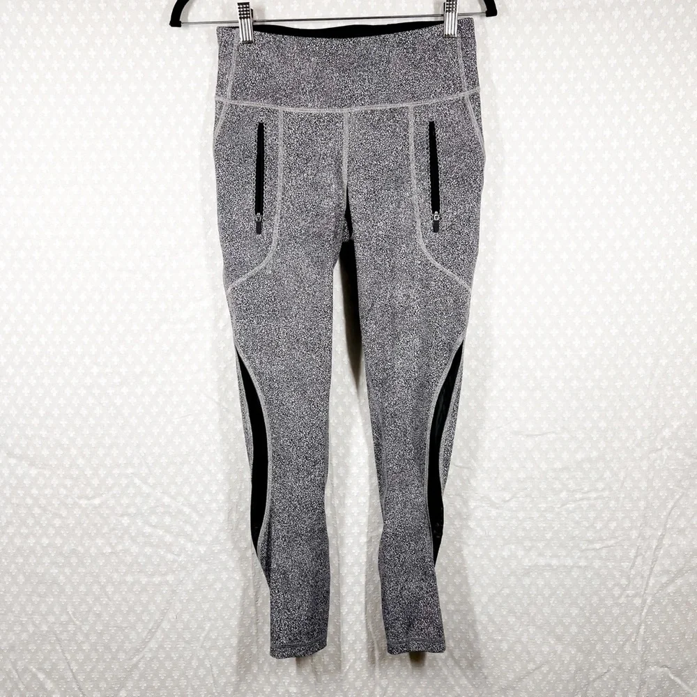 Lululemon Black‎ White Seaspray Invigorate Leggings